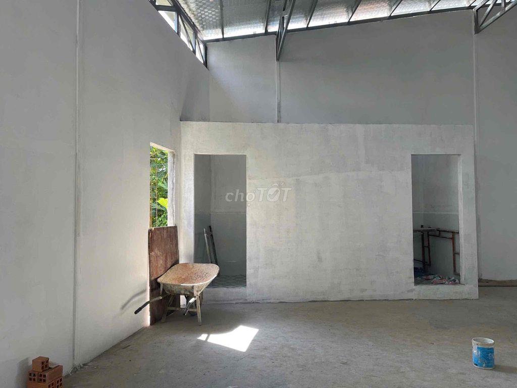 Cho thuê kho mới xây, 380m, xe 10t Ngã tư Ga Q12