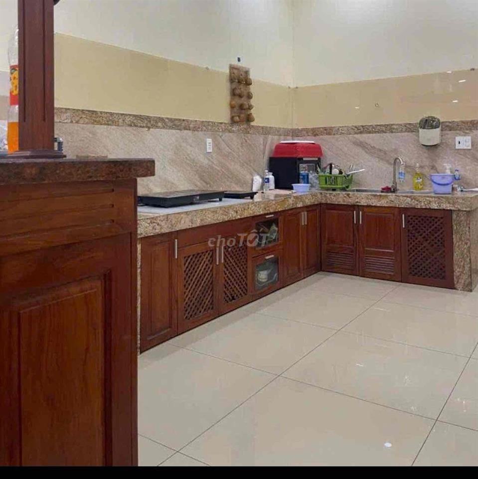 Cho thuê nhà nguyên căn Thạnh Lộc, ngã 4 ga Q12