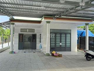 Cho thuê nhà cấp 4 rộng rãi, sạch đẹp, hẻm xe hơi, TX52 Q12