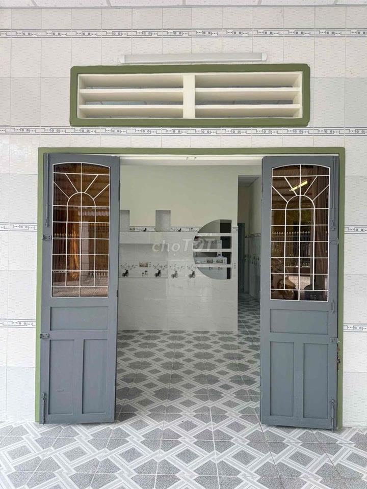Cho thuê nhà cấp 4 rộng rãi, sạch đẹp, hẻm xe hơi, TX52 Q12