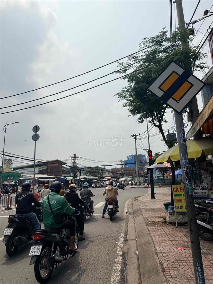 Cho thuê mặt bằng 577m² (25x23m) vị trí đẹp, phù hợp kinh doanh lớn