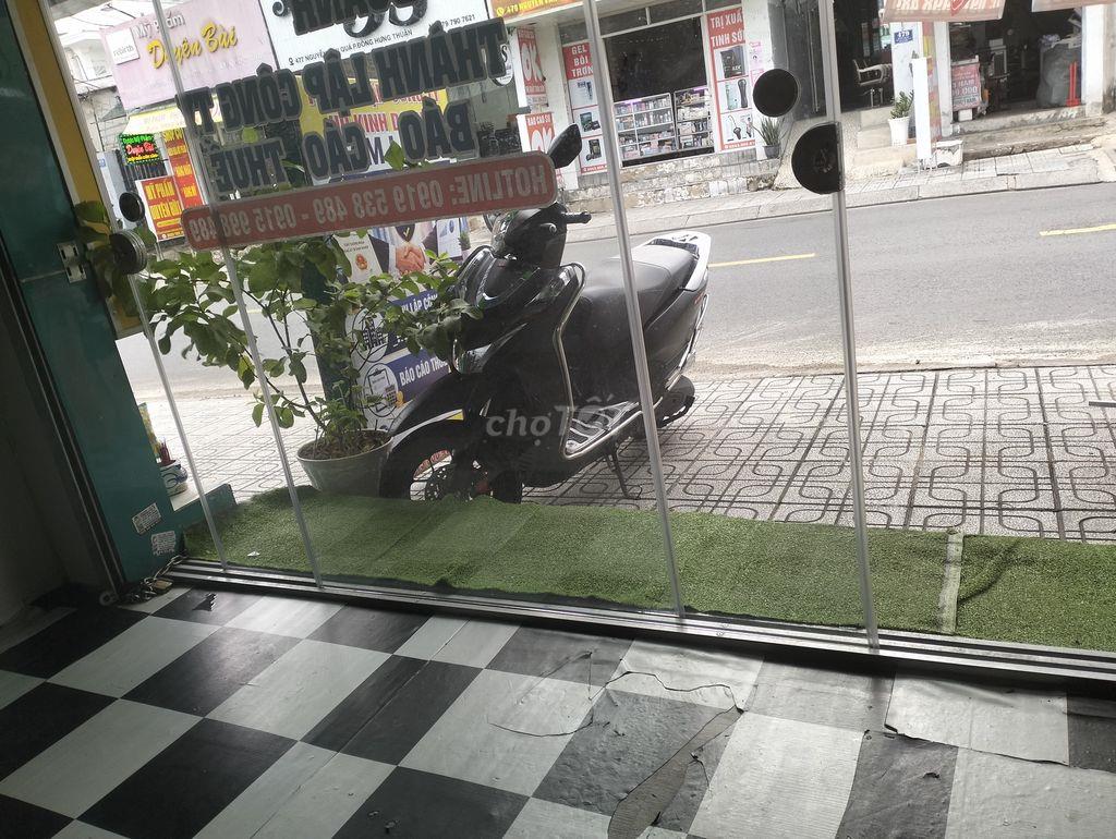 Cho thuê mặt bằng mặt tiền đường lớn đẹp