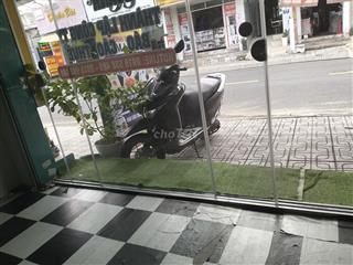 Cho thuê mặt bằng mặt tiền đường lớn đẹp