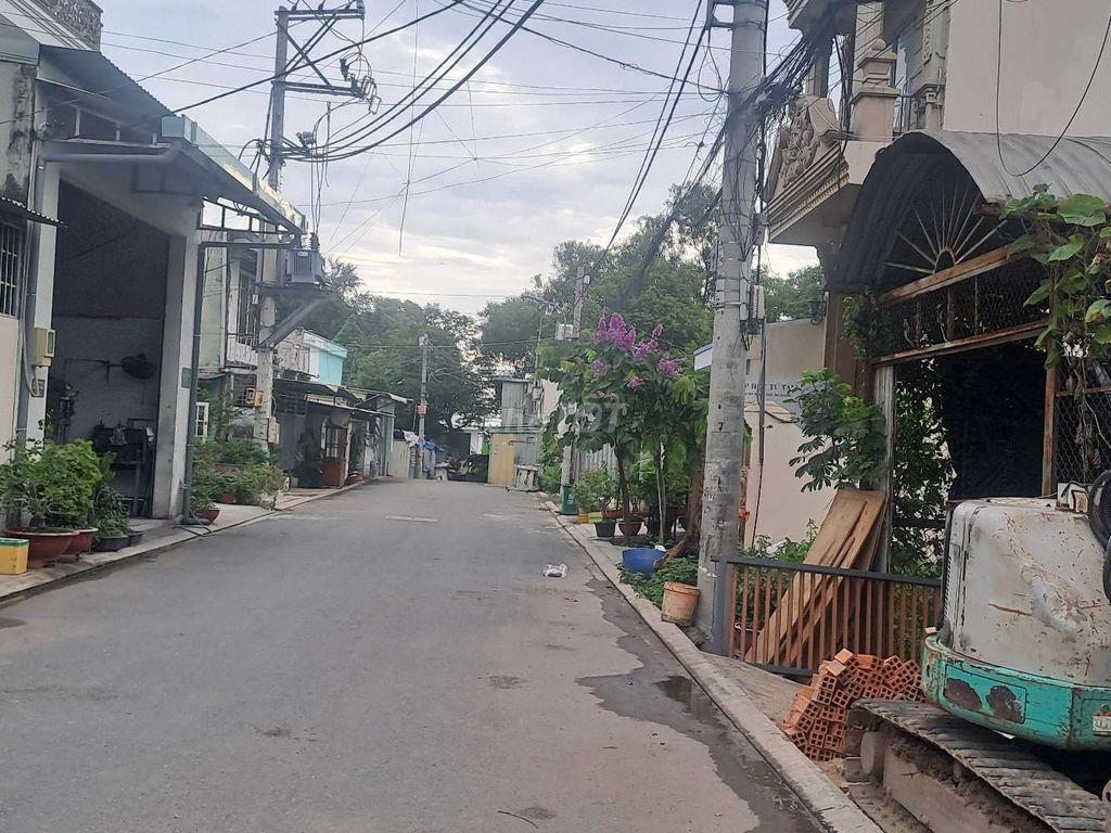 Cần cho thuê nhà xưởng