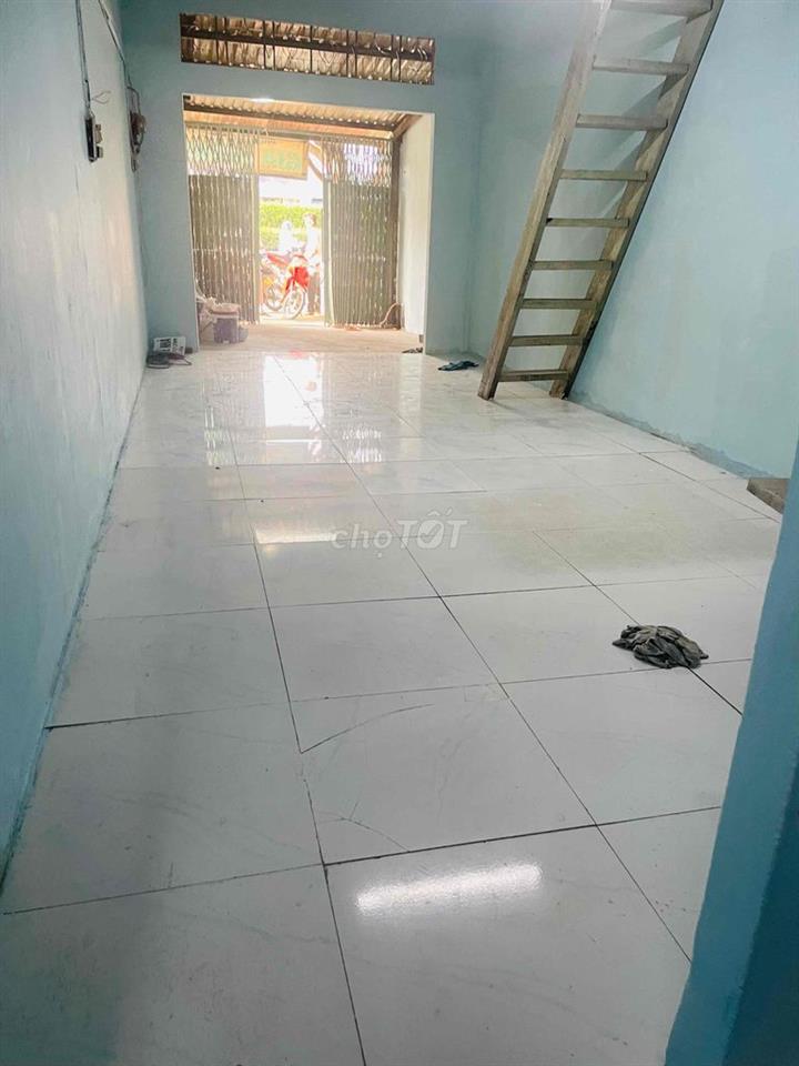 nhà mặt tiền quốc lộ
