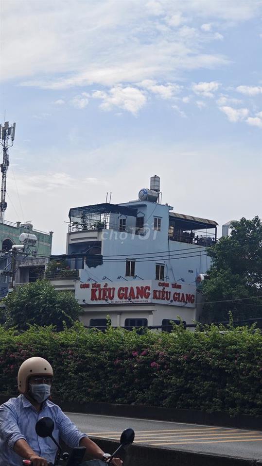 CHO THUÊ MẶT BẰNG KINH DOANH MẶT TIỀN – GẦN CẦU VƯỢT QUANG TRUNG