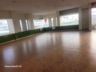 cho thuê văn phòng 200m2
