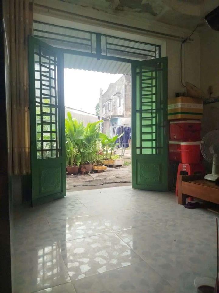 Cần bán gấp nhà 4 x8
