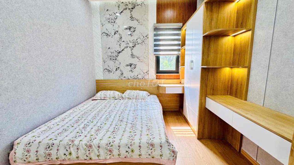 nhà 3 phòng ngủ , full nôi thất, hem 7m