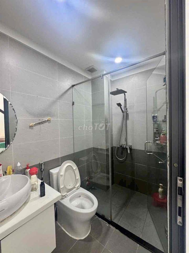 nhà hẽm oto thong 4 tỷ , 2 lầu