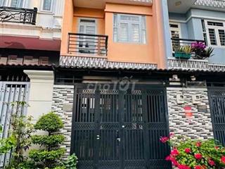Nhà 2 lầu , ngay Chợ Cầu Đồng thạnh lộc 19