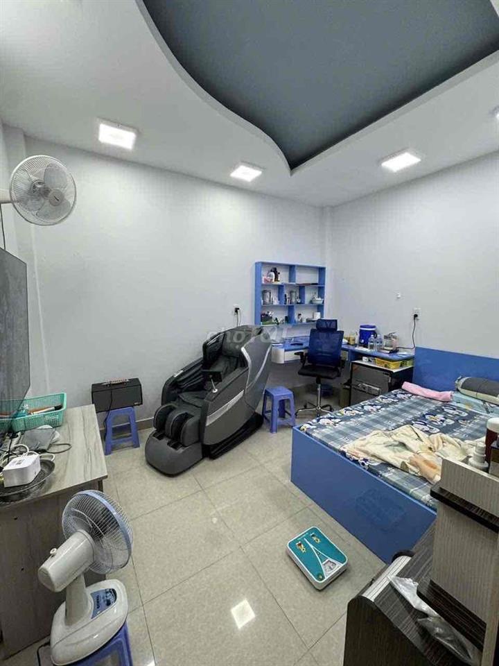 Nhà 2 lầu , ngay Chợ Cầu Đồng thạnh lộc 19
