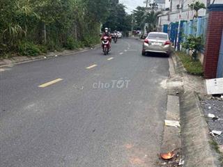 Đất 1200m hẻm xe hơi.khu dân cư
