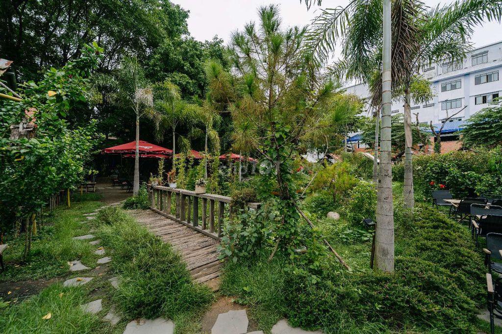 cho thuê 3500m2 đường Tô Ký hợp làm quán ăn gia đình, lẩu nướng, cafe.