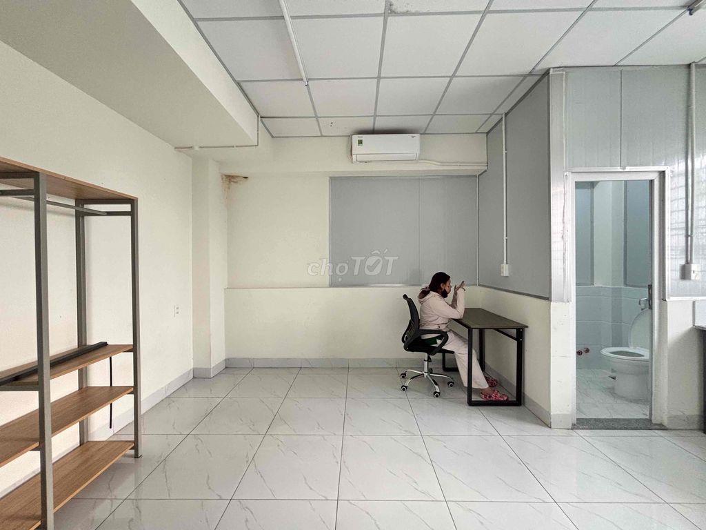 Free tiền nhà T8 - CHO THUÊ PHÒNG CỬA SỔ TO GIÁ RẺ GẦN NTTU QUẬN 12