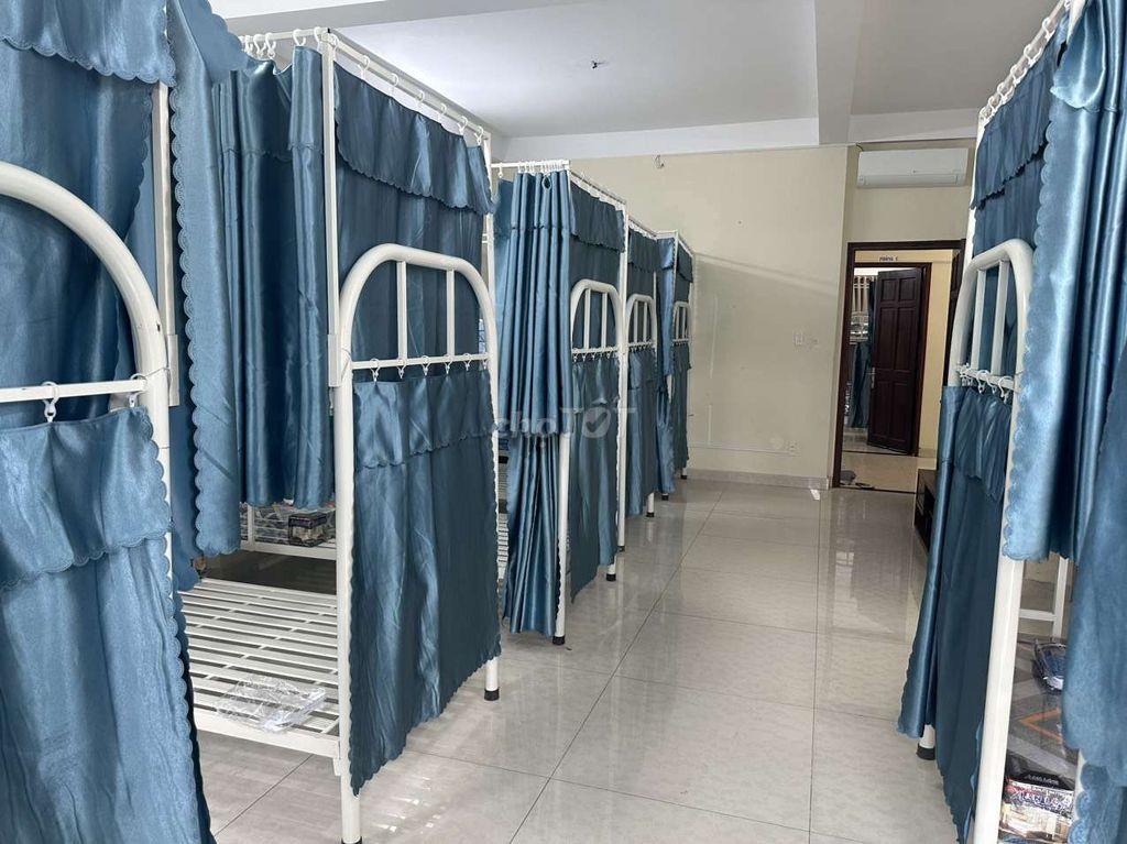 Ký túc xá sinh viên đường Tô Ký ( Quận 12 cũ)