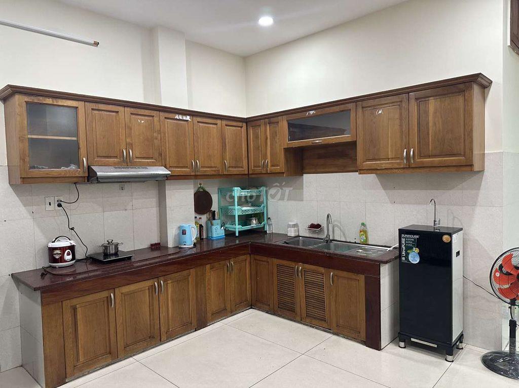 Ký túc xá sinh viên đường Tô Ký ( Quận 12 cũ)