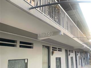 Phòng trọ cạnh cầu vượt ngã tư ga 1 Trệt 1 Lầu ban công