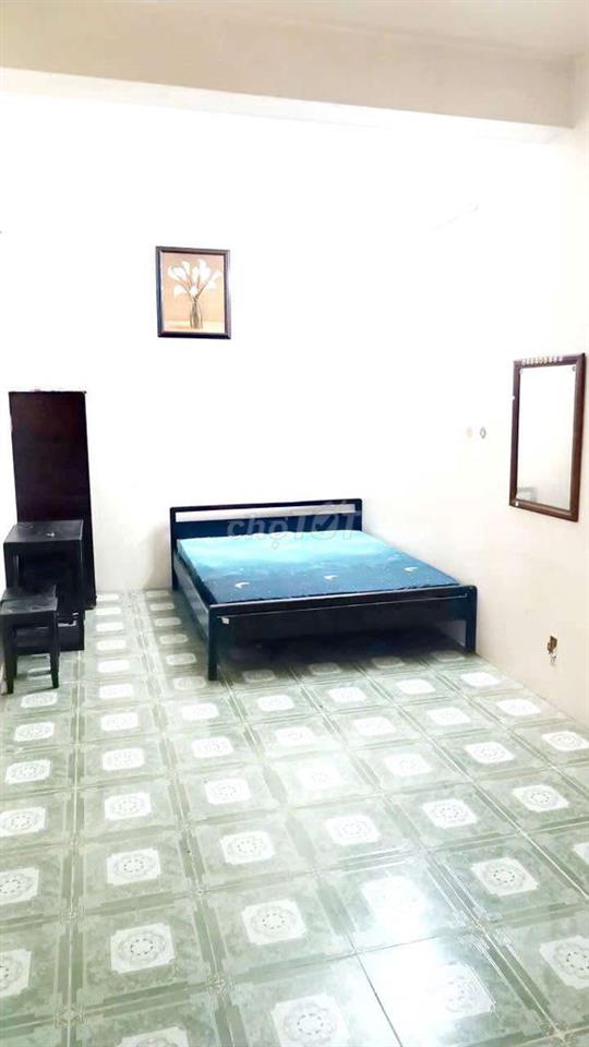 Phòng máy lạnh chỉ 2tr