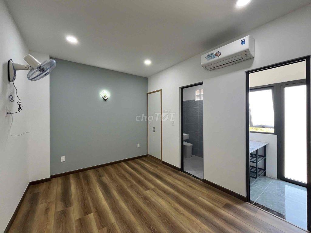 STU Tách bếp • Ngay Nguyễn Tất Thành • giá hạt dẻ