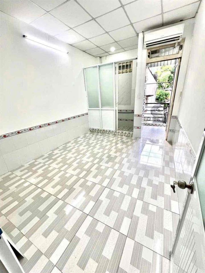 Sát bên ĐH Văn Lang, CN4 • Giá hạt dẻ • Tiện ích bao quanh