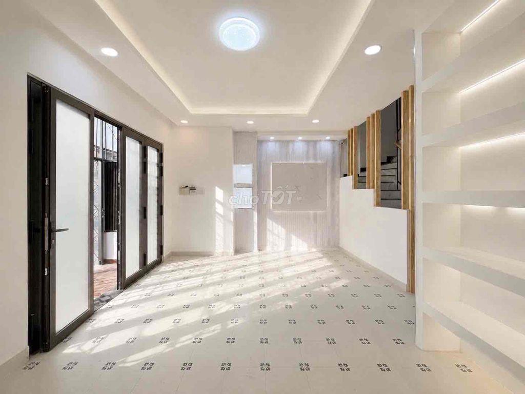 Chợ Bà Chiểu • 106tr/m2 • Gần Mặt Tiền