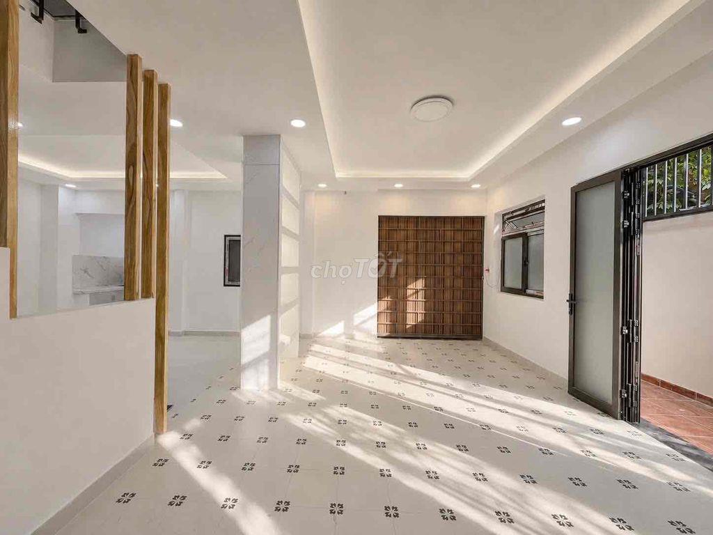 Chợ Bà Chiểu • 106tr/m2 • Gần Mặt Tiền