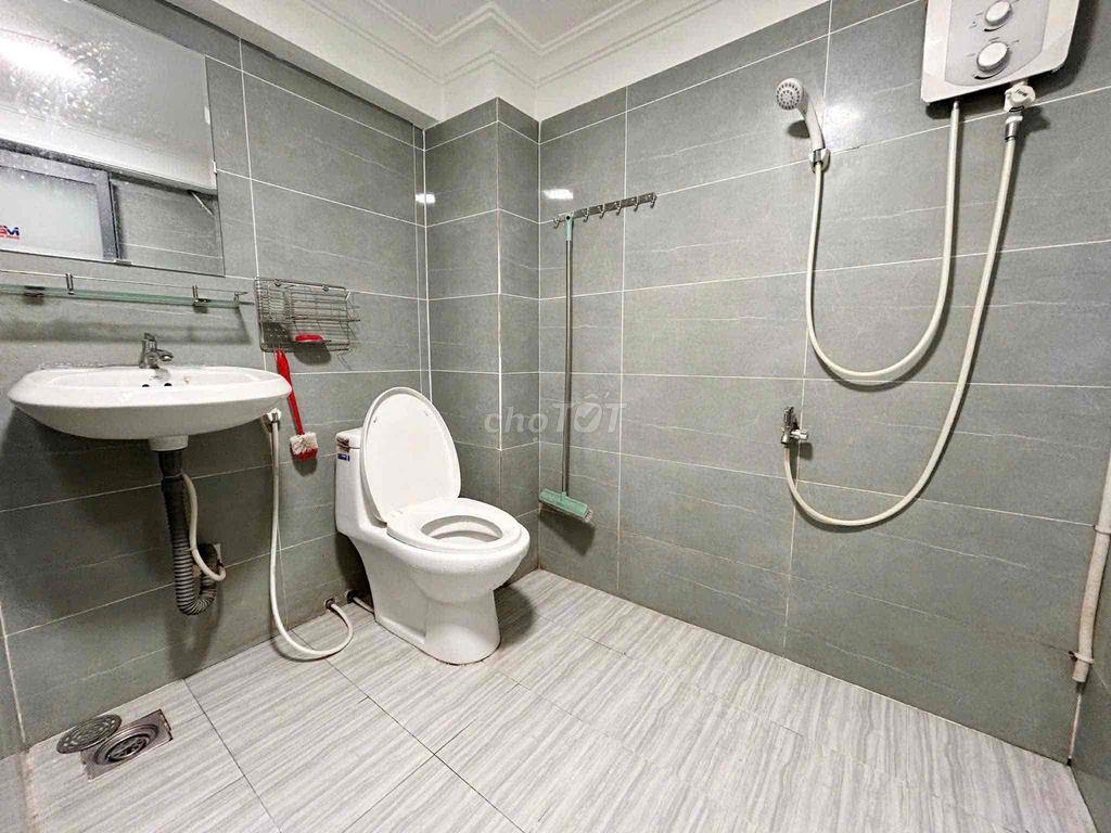 Ngay ĐH Gia Định • Giá Mềm Nhất GV • 1PN Tách Bếp • Bancol