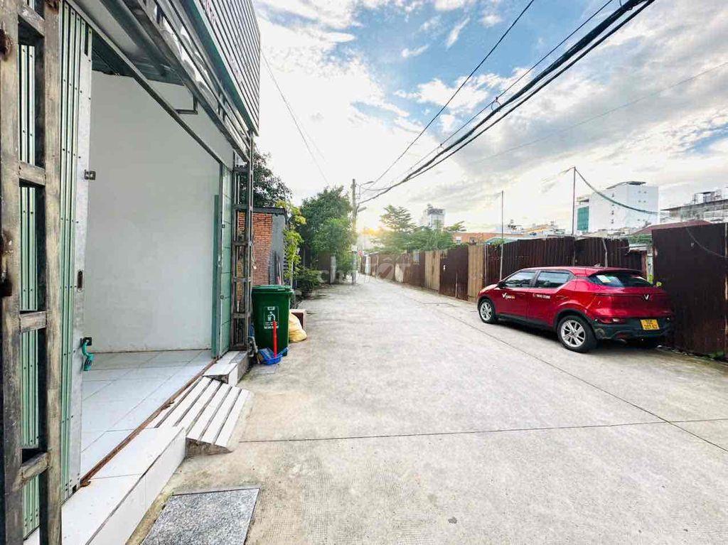 Kiot Lê Thị Riêng Gần THCS NTTrực • Ô tô vi vu