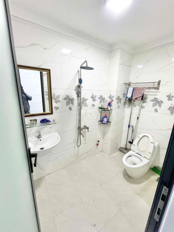 Mặt Tiền Vừa Ở Vừa KD • Trệt lửng • Giếng Trời • Sân để xe
