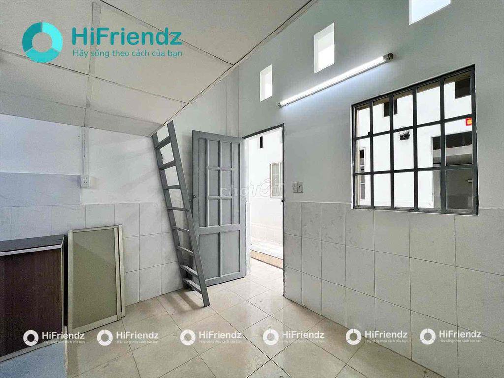 Gần CVPM • Sẵn Máy Lạnh • Gác Cao 1m7