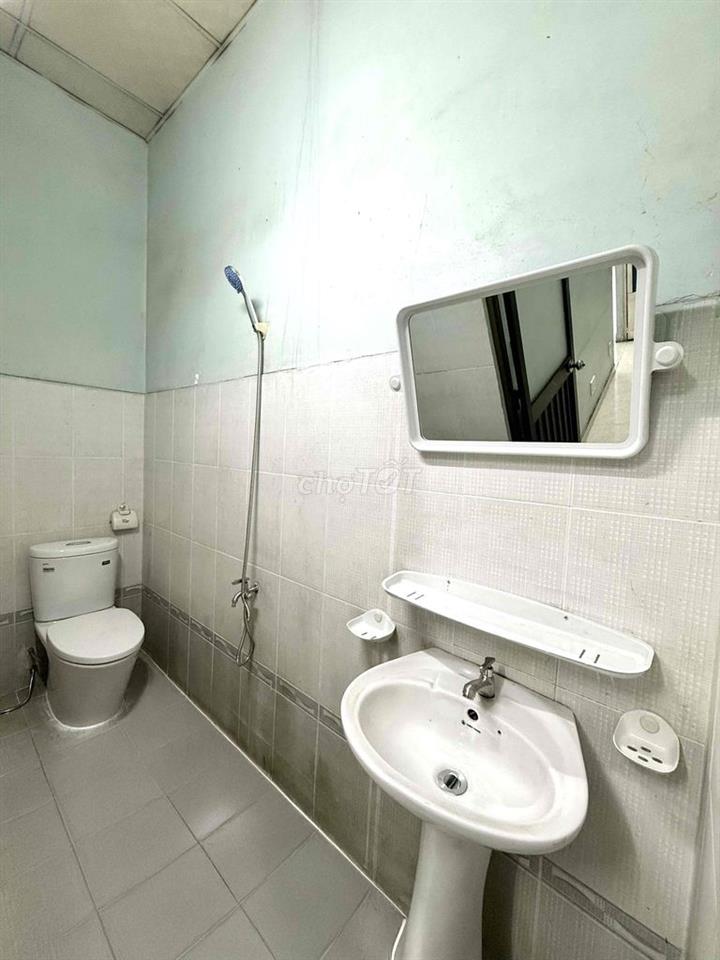 Phòng trọ đối diện công viên Phần Mềm Quang Trung