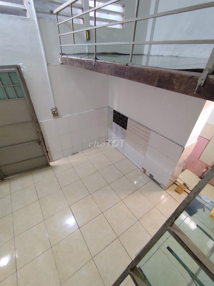 Phòng trọ 20m2 có gác sạch sẽ Trung Mỹ Tây Q12 - Chỉ 1.6tr
