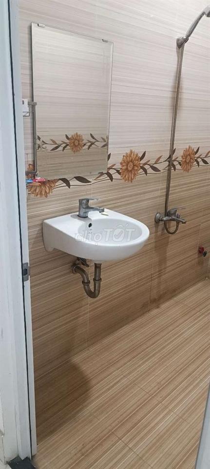 Phòng 20m2,Máy Lạnh,Giường,Cửa Sổ,Giờ Giấc Tự Do, 2tr2/Tháng