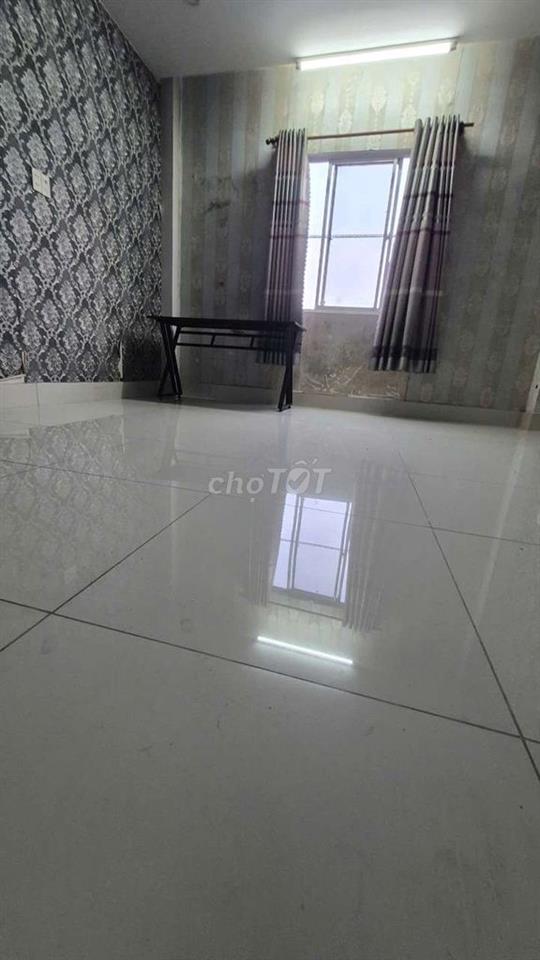 Phòng 20m2,Máy Lạnh,Giường,Cửa Sổ,Giờ Giấc Tự Do, 2tr2/Tháng