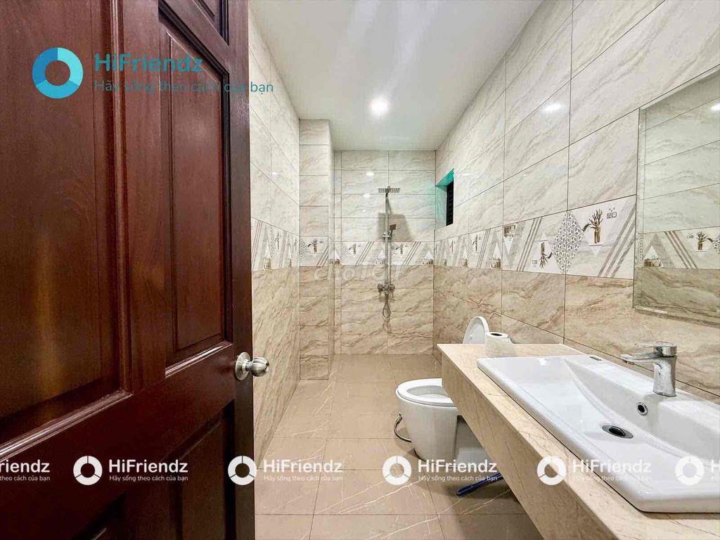 STUDIO FULL NỘI THẤT CÓ CỬA SỔ TRỜI LỚN