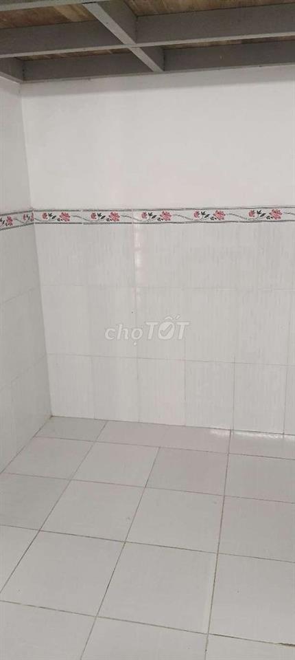 phòng trọ giá rẻ ngay ngã tư ga