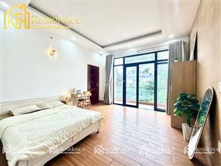 PHÒNG ĐẸP BAN CÔNG CỬA SỔ THOÁNG MÁT FULL NỘI THẤT