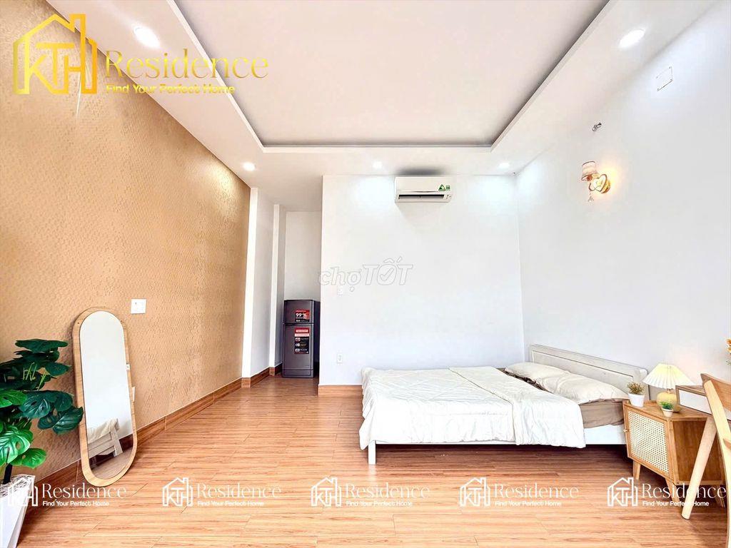 PHÒNG ĐẸP BAN CÔNG CỬA SỔ THOÁNG MÁT FULL NỘI THẤT