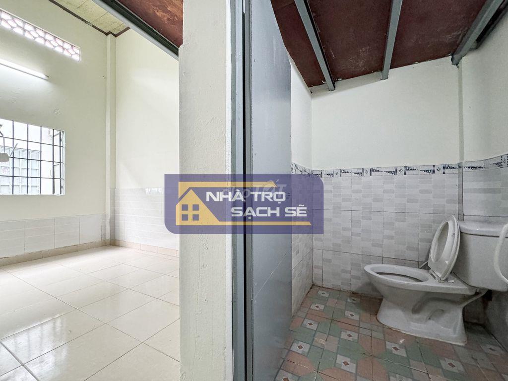 NHA TRỌ GIÁ RẼ GẦN NGÃ TƯ GA