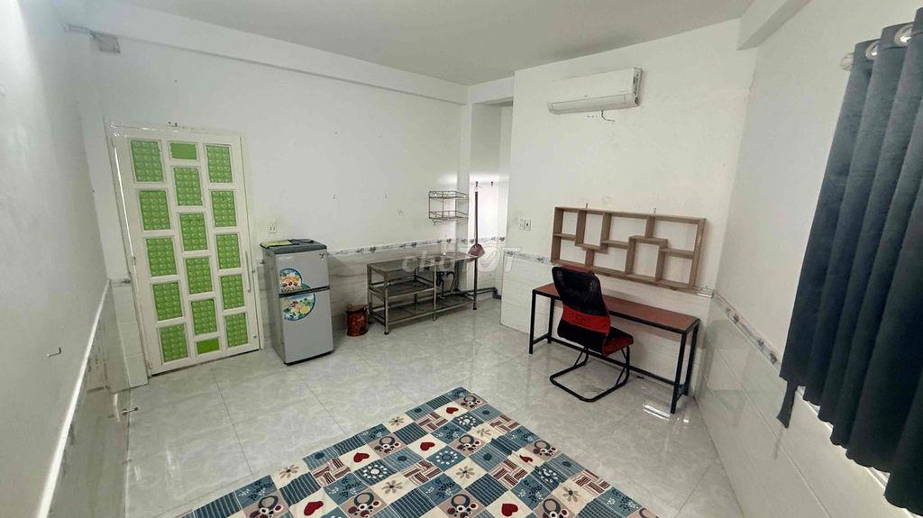 phòng trọ studio lầu 1