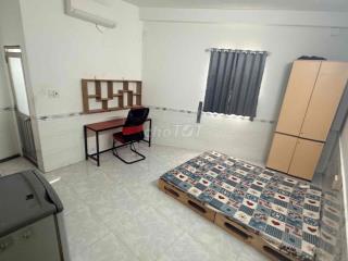 phòng trọ studio lầu 1