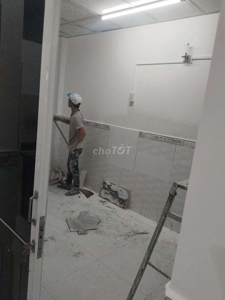 nhà gần chợ công viên 