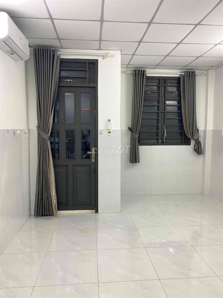Phòng Cho Thuê đối diện PMP QT Q12