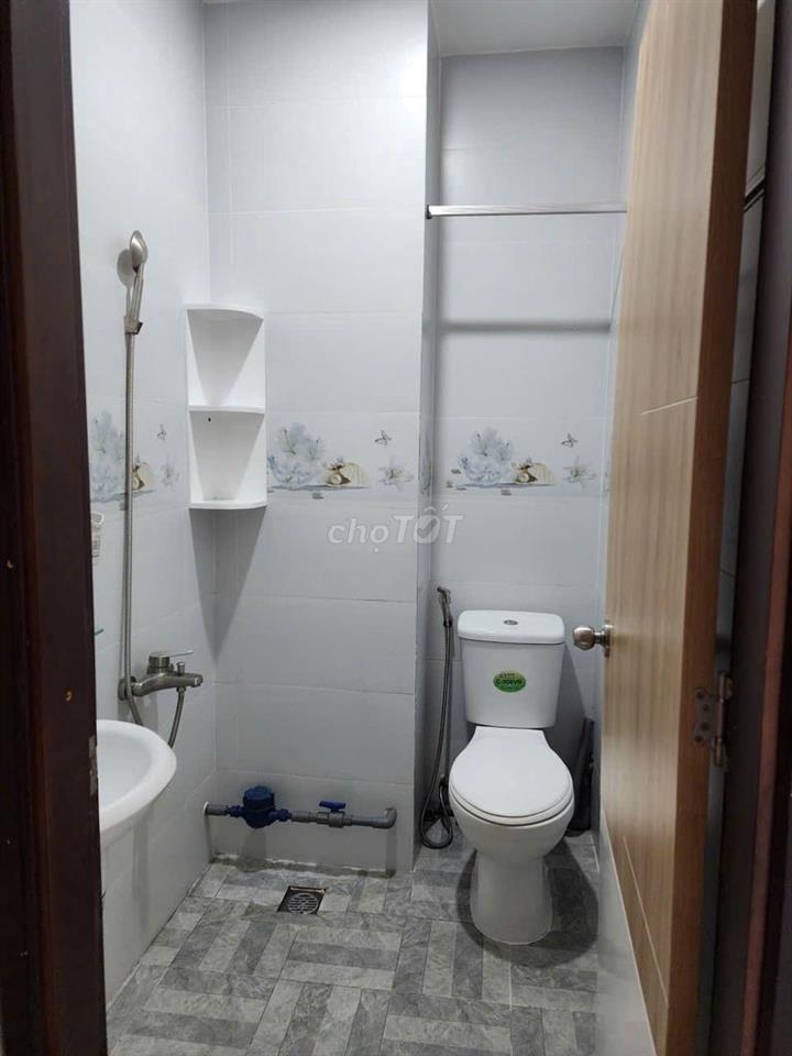 CHO THUÊ PHÒNG CÓ BAN CÔNG - MÁY LẠNH