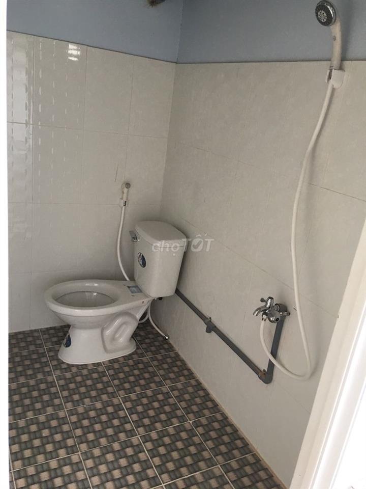 Phòng trọ 18m2 có gác, kệ bếp đường Nguyễn Văn Quá Quận 12