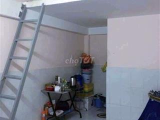 còn 1 phòng 16m2  giá 1tr7