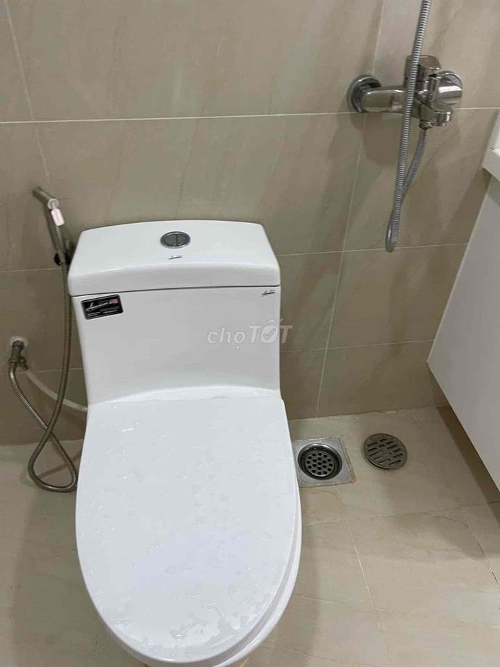 Cho nữ thuê phòng máy lạnh 35m2, giá 2trieu5
