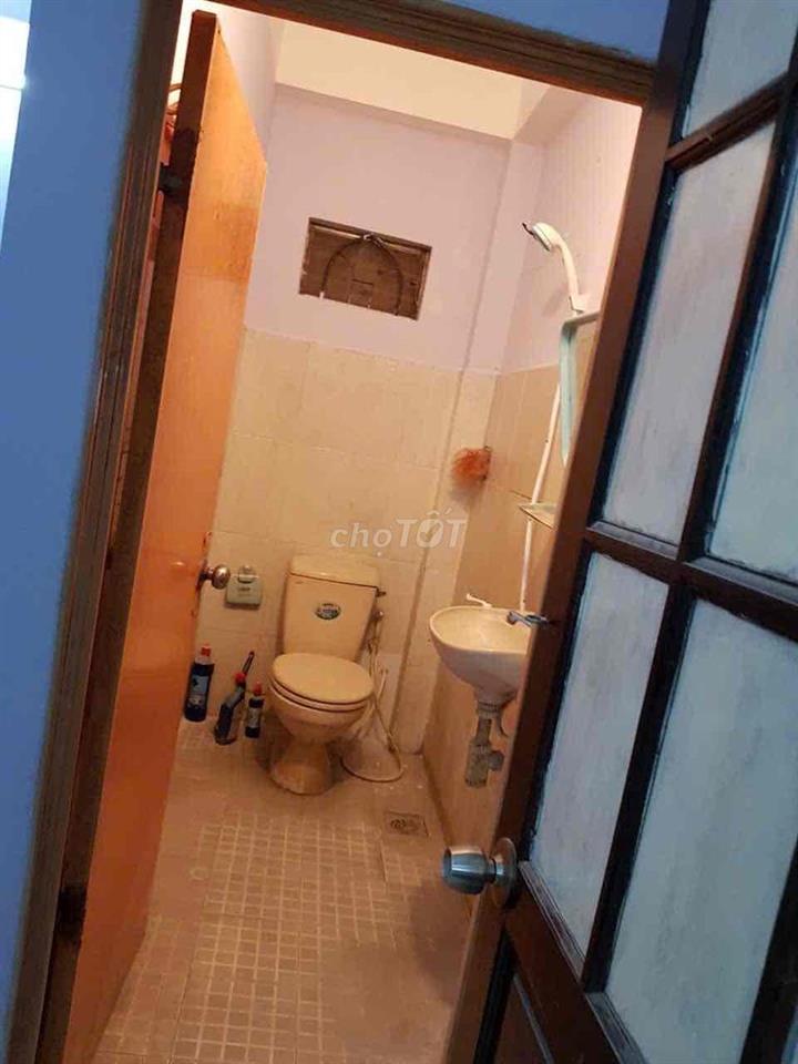 cho thuê phòng trọ 12m2, Đ QL1A, gần Đh Nguyễn Tất Thành