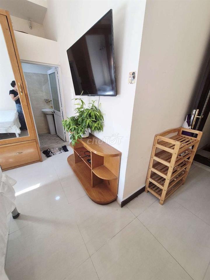 CHÍNH CHỦ- Phòng đẹp full nội thất, thang máy,m, ở ngay